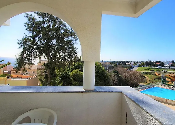 Lovelystay - The Algarvean Oasis